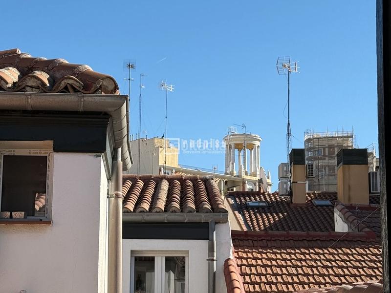 Foto b863ae52-e4d8-40bf-ac87-912ef29abeec. Etagenwohnung mit heizung in Argüelles Madrid