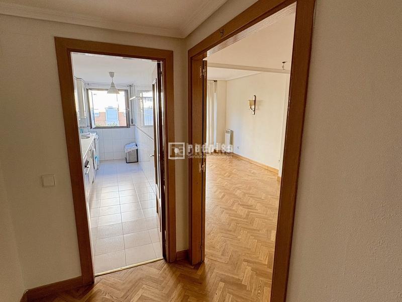 Foto 4b7ab661-3cd3-4ebb-9ef0-c8ac13331b2c. Miete etagenwohnung mit heizung parking in Casa de Campo Madrid