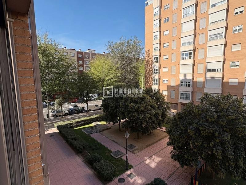 Foto e79b3343-3e54-4c1b-81e4-1b3c2a90d8c7. Miete etagenwohnung mit heizung parking in Casa de Campo Madrid