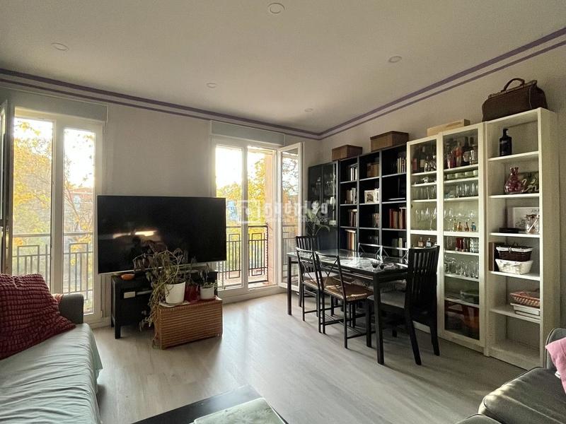 Foto 0b3be1fa-bd17-426f-9680-c49fe1aa172d. Piso redpiso paseo la florida vende en exclusiva en Madrid