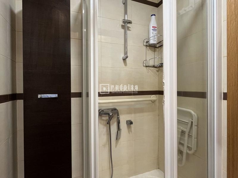 Foto 20163b89-42fe-45a3-ade6-8d699b1e74f8. Flat with heating in Casa de Campo Madrid