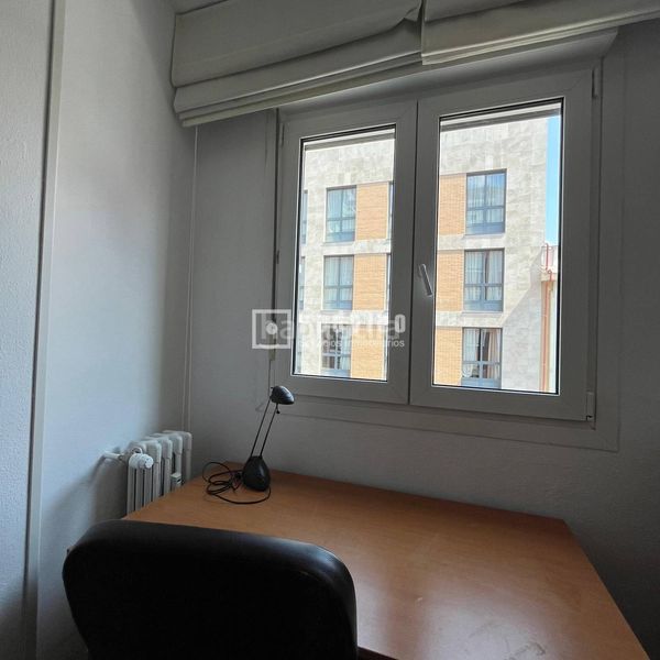 Foto 86cccdea-96fc-4340-a60d-cdd5c5c22794. Rent flat with heating in Argüelles Madrid