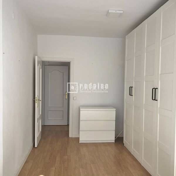 Foto 7fc5dc1a-012f-4217-a4b4-de283baa72ca. Rent flat with heating in Casa de Campo Madrid
