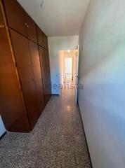 Pis a Carrer del congrs 79. Piso en venta solo para inversores.