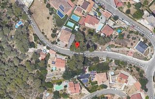 Terreny residencial a Carrer del puigmal 8. Se vende terreno urbano en esparreguera