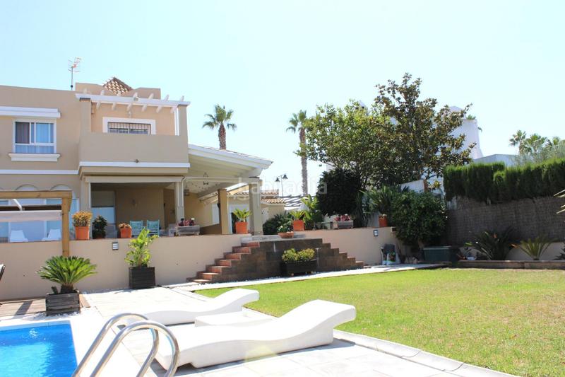 Foto d24560f7-1eb9-4668-90bb-cad3ab232aa1. Chalet con piscina in Martín Miguel Sanlúcar de Barrameda