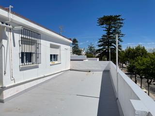 Pis  Calle del santuario. Oportunidad en chipiona pisos y ático junto al mar