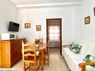 Rez-de-chaussée à Centro. Planta baja a 850m de la playa de regla