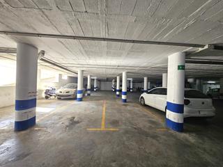 Posto auto in El Pino-Bajo de Guía. Plaza de 11 m en zona la capillita