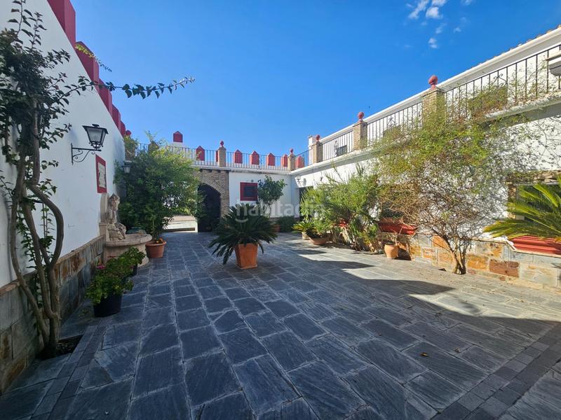 Foto 1f872248-c4af-466b-9a93-6c56d11eb492. Masia amb aparcament a Ctra Jerez-Ctra del Puerto Sanlúcar de Barrameda