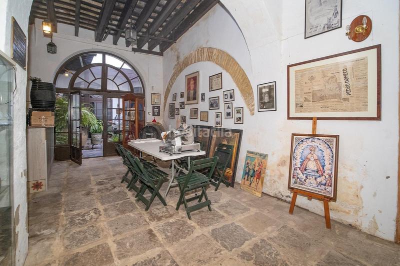 Foto c6df4a2f-a9a0-417e-9ed3-9d396f0a7ba1. Casa amb calefacció aparcament a Centro-Calzada-Cabo Noval Sanlúcar de Barrameda