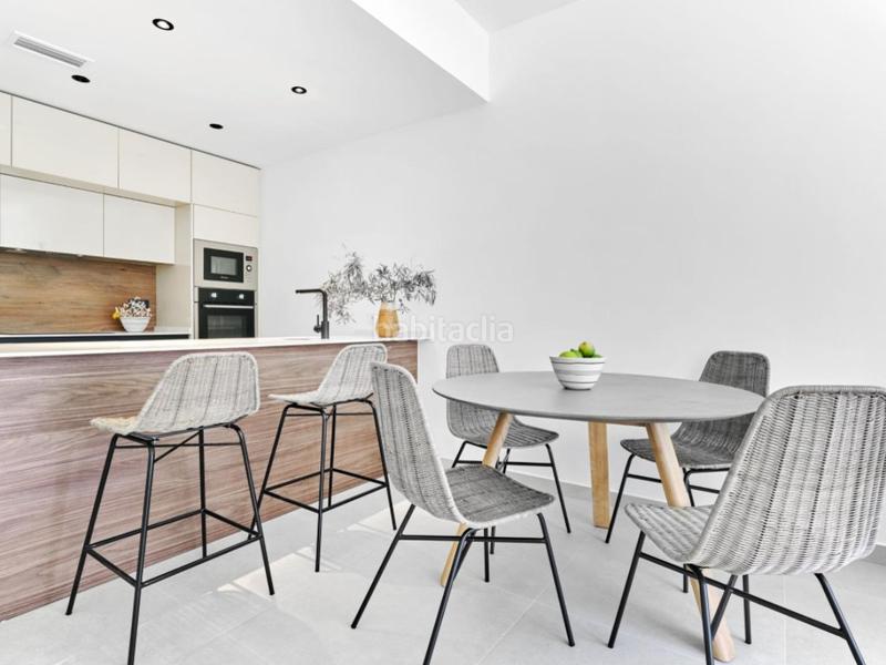 Foto bd1c7ed4-92ef-4ffe-9862-02bd042d7cdd. Casa bungalow de diseño junto al mar en La Veleta Torrevieja