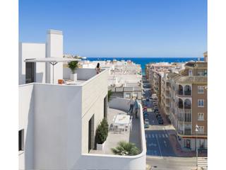 Attico  N/a. Magnífico ático con solárium privado en el centro de torrevieja