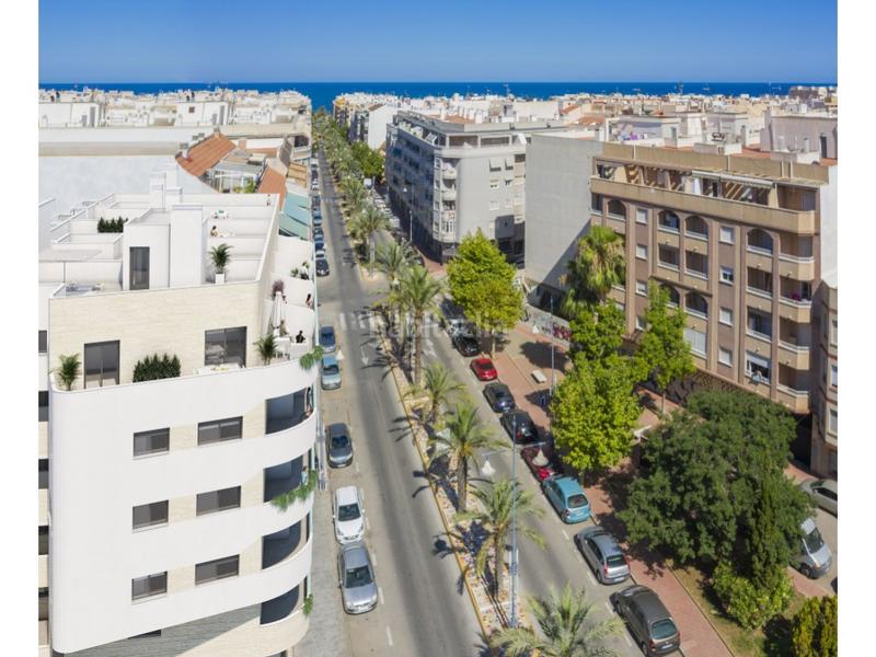 Foto a8ee9fa3-0e2b-4f96-a1c9-2a391bcb2101. Piccolo appartamento con piscina in Avenida Habaneras - Curva de Palangre Torrevieja