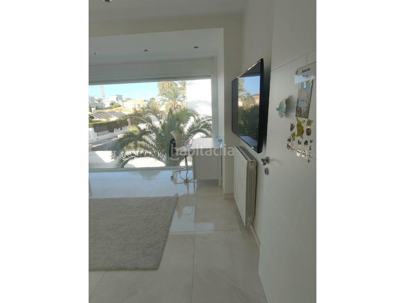 Foto 493d6257-3a82-4b51-ba35-54188da210b2. Casa con piscina in La Zenia Orihuela