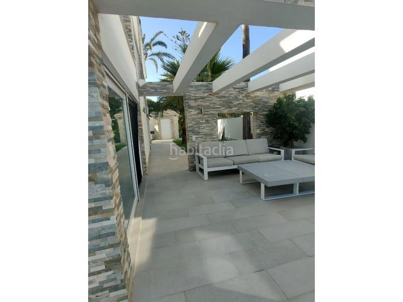 Foto 5772d472-413d-46c1-b3f0-c544682c0aba. Casa con piscina in La Zenia Orihuela