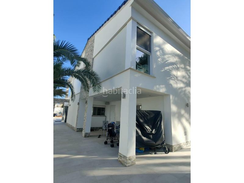 Foto 6e19b51c-e625-4176-b2ad-a13005444332. Casa con piscina in La Zenia Orihuela