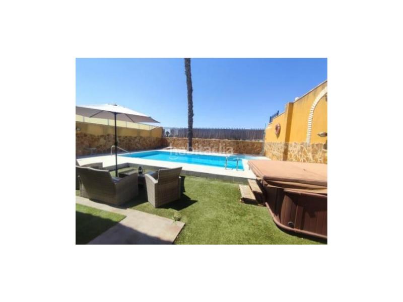 Foto bf84cb3d-6870-4f98-a7c6-4472313f7777. Casa con piscina in Aguas Nuevas Torrevieja