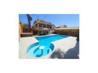 Haus  N/a. Villa  venta torrevieja