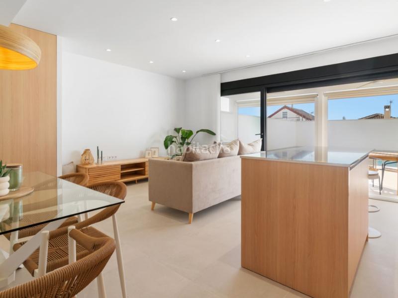 Foto 37f94d41-2593-4adf-b08a-54e3930ff325. Casa con riscaldamento piscina in Zona Carrefour - Urbanizaciones Torrevieja