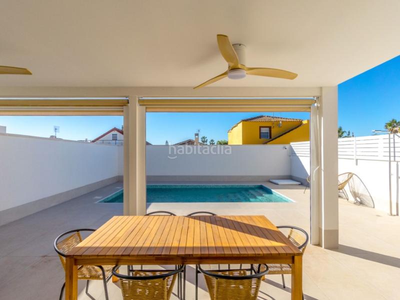 Foto 3a9fa763-381a-462c-97b1-955b8a6312eb. Casa con riscaldamento piscina in Zona Carrefour - Urbanizaciones Torrevieja