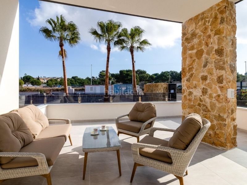 Foto a3b05d3a-23e0-4fe9-9260-00921770eee0. Casa amb piscina a Lo Marabú Rojales