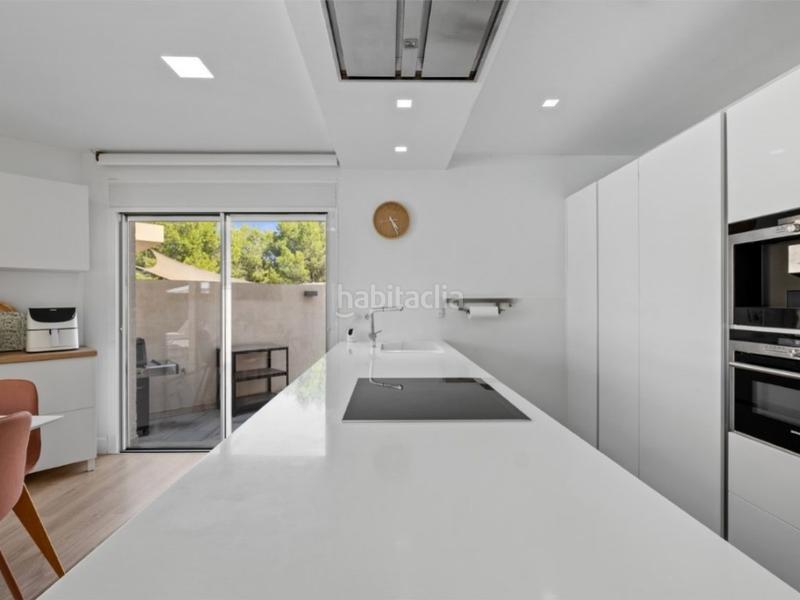 Foto 35ee5dfc-1777-4ca6-8270-a8f5bf0086d6. Casa villa 4 habitaciones venta lalfàs del pi en Escandinavia-Cautivador Alfàs del Pi (l´)