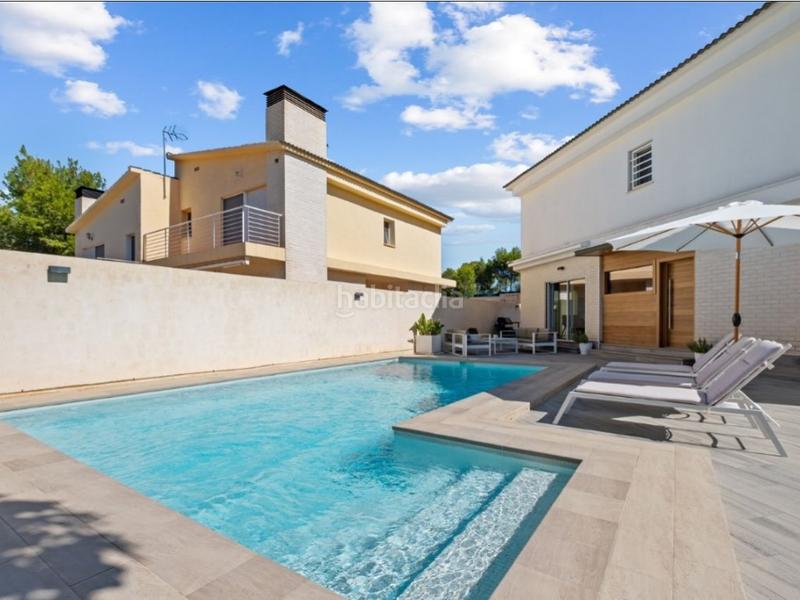 Foto 60bb1c0c-db7f-4c14-802f-80f3e4cd40e2. Casa villa 4 habitaciones venta lalfàs del pi en Escandinavia-Cautivador Alfàs del Pi (l´)