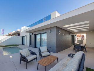 Casa a Parque Acuático - Sector 25. Nueva promoción de villas en torrevieja, a 2 km del mar