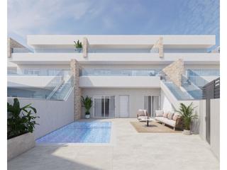 Casa in Pilar de la Horadada Ciudad. Viviendas de obra nueva en pilar de la horadada con piscina priv