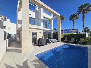 Haus  N/a. Villa  venta orihuela