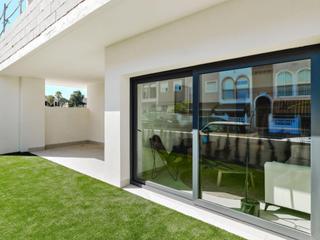 Maison à La Veleta. Bungalow de diseño junto al mar