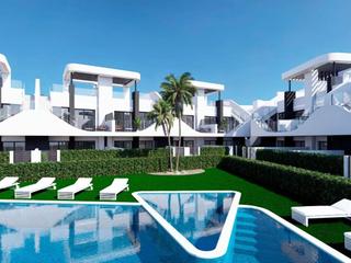 Casa a San Fulgencio. Complejo residencial de nueva construcción en san fulgencio