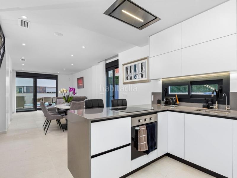 Foto 72ca2c90-e48f-46de-ab9e-ec4ab20b5f6b. Casa chalets adosados de obra nueva en Los Secanos Guardamar del Segura