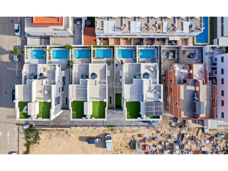 Foto f86a72dc-9a13-412a-ab39-e77c9794885e. Casa chalets adosados de obra nueva en Los Secanos Guardamar del Segura