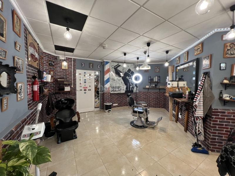 Foto 0ee5d226-ee7d-4b8b-b7a3-807236fe2cf1. Bureau dans plaza labradores 7 dans Pueblo Guardamar del Segura