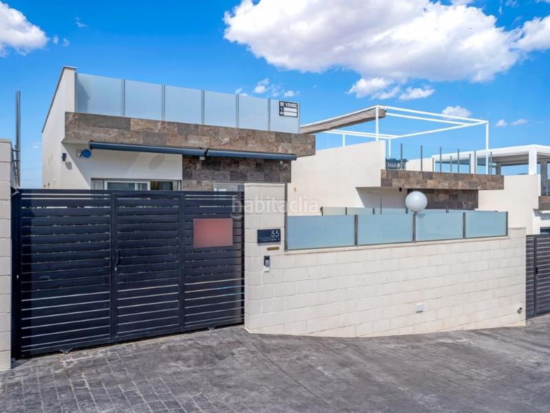 Foto c67f4737-a5c6-4850-ac48-ff95d63453e7. Maison avec piscine dans Los Almendros Orihuela