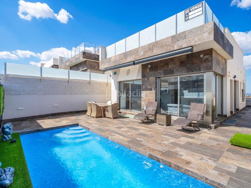 Foto cfa31d9f-24f6-4d01-a5f3-5f6270d5c101. Maison avec piscine dans Los Almendros Orihuela