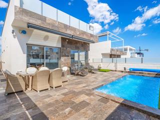 Casa a Los Almendros. Villa  venta orihuela