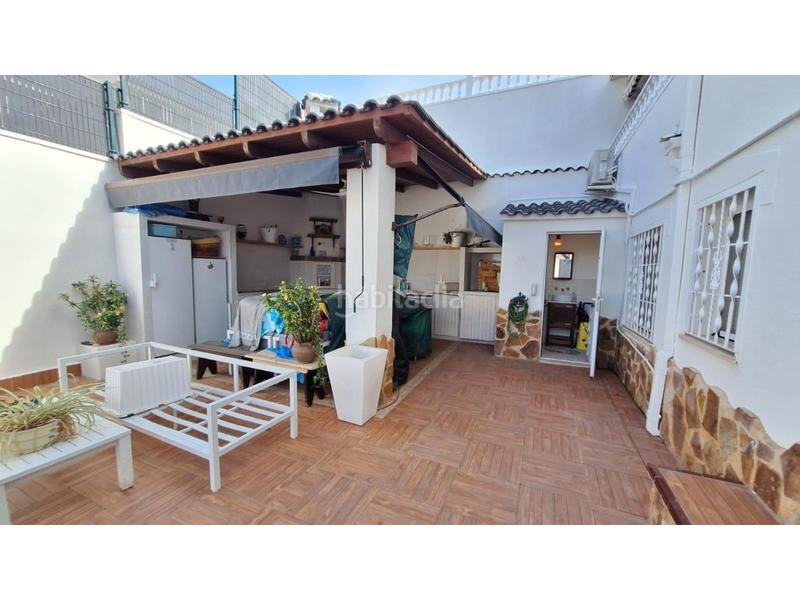 Foto b6dc6183-5241-44fd-b77c-34dc02a1a8e0. Casa amb piscina a Los Balcones-Los Altos Torrevieja