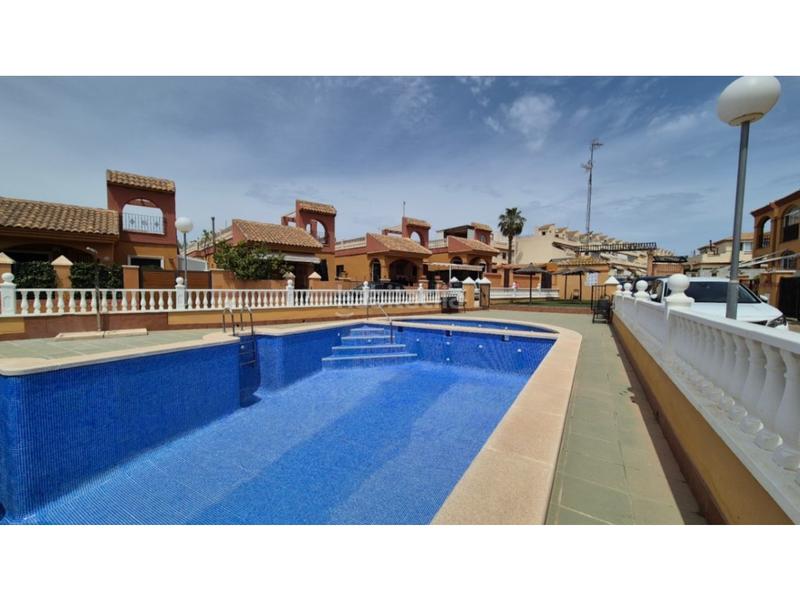 Foto ba044764-6209-419e-aab4-7c2e98e47bf5. Maison avec piscine dans Parque Acuático - Sector 25 Torrevieja