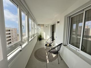 Penthouse  N/a. Atico totalmente reformada con garaje cerrado incluido