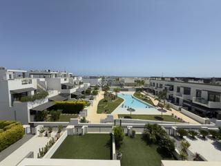 Appartement  N/a. Exclusivo ático de 3 dormitorios con amplia terraza y vistas al