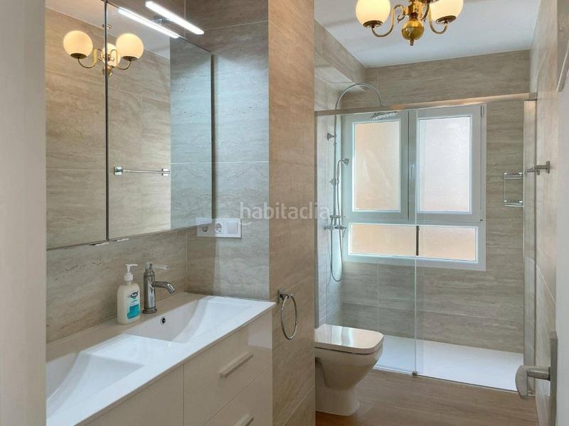 Foto d487cab1-90df-466d-ab3a-88fca4f6b43f. Apartment in paseo juan aparicio 11-b in Centro - Muelle Pesquero Torrevieja