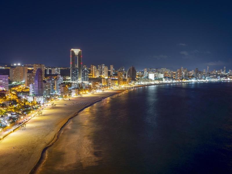 Foto 1c0bfb55-3426-441d-a6de-ad53f1c7b6f2. Àtic a avenida de mejico 7 a Playa Poniente Benidorm