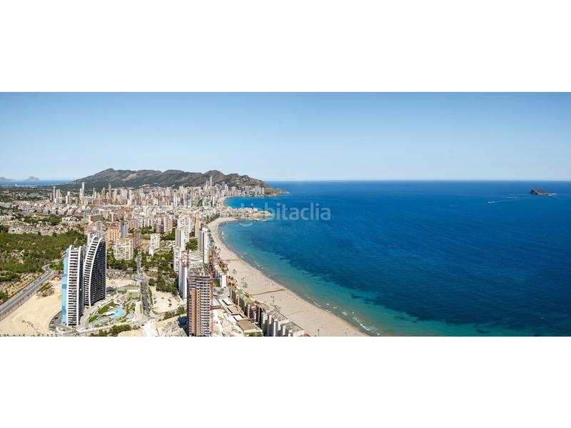 Foto 264d9688-a685-410d-a418-bc41d85c01c7. Àtic a avenida de mejico 7 a Playa Poniente Benidorm