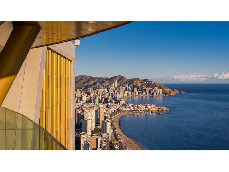 Foto 702c47eb-73b2-4a82-9e19-f25772e41140. Àtic a avenida de mejico 7 a Playa Poniente Benidorm