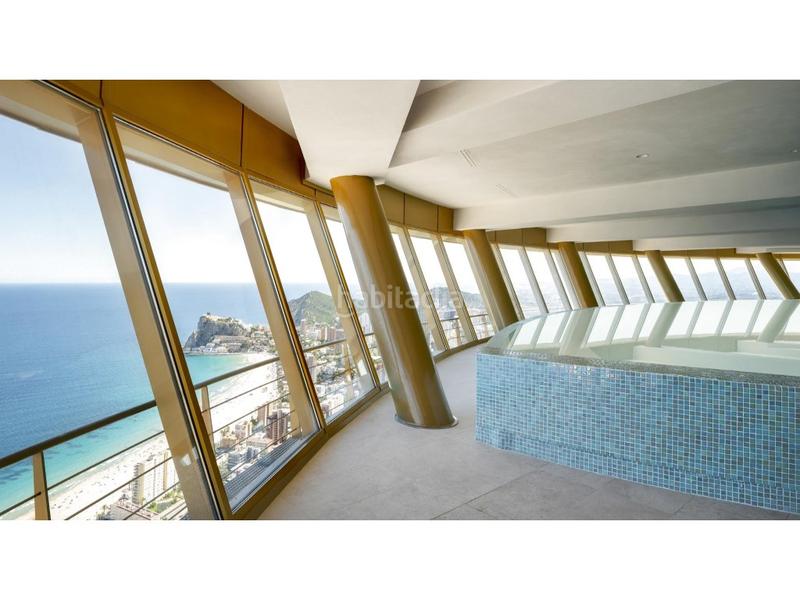 Foto 771bd386-9d9c-49e5-ae55-efbcb82d39a6. Àtic a avenida de mejico 7 a Playa Poniente Benidorm