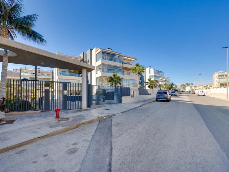 Foto 7592557f-a5d6-4f52-b28b-5859a0d9a131. Apartament amb aparcament piscina a Villamartín-Las Filipinas Orihuela