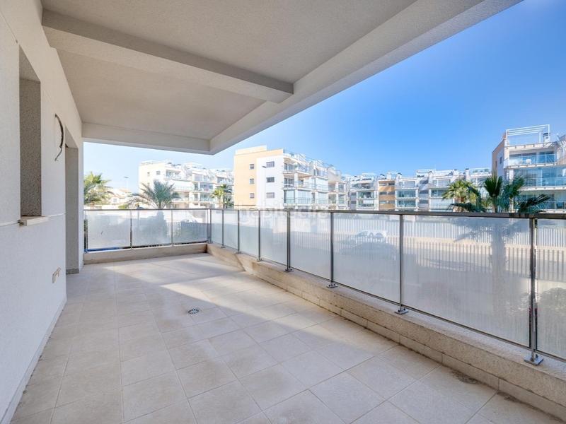 Foto c2e9b506-fd58-4cc6-a3ae-9b44bbcaecff. Apartament amb aparcament piscina a Villamartín-Las Filipinas Orihuela